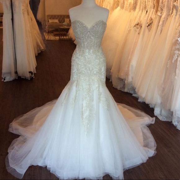 Stella York Sheer Lace and Tulle Wedding Dress - Picture 1 of 15